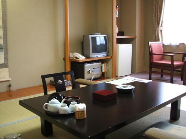 Oyado Kiyomizuya Hotel Ноборибецу Стая снимка